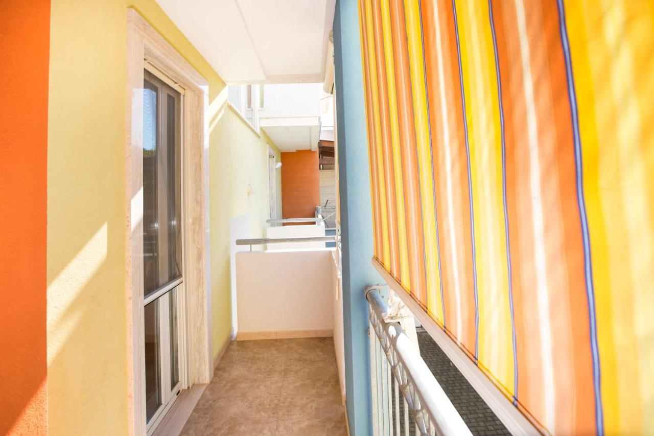 Appartement La Finestra Blu à Marina di Ginosa Extérieur photo